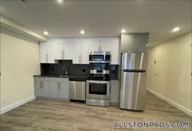 Photo - 1028a Commonwealth Ave Unit 205