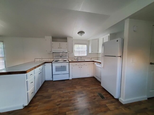 Photo - 1009 Jacks Dr