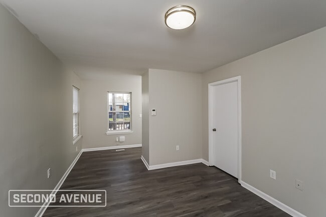 Photo - 1819 Duncan St