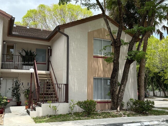 Building Photo - 9103 SW 138th Pl Unit 9103 Rental