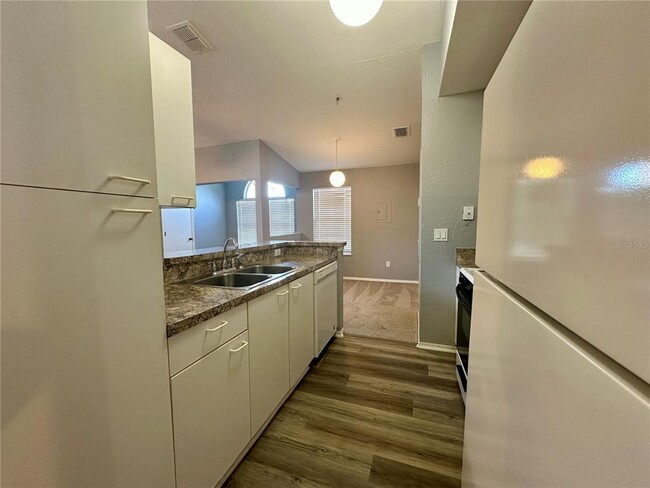 Photo - 1620 Columbia Arms Cir Unit 262