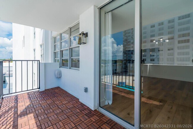 Photo - 2780 NE 183rd St Unit 504