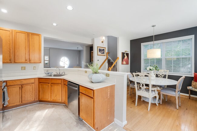 Photo - 5544 Vista View Ct