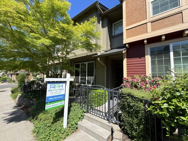 Photo - Corner 2 Bed 2.5 Bath Townhome - Garage and Washer/Dryer + Convenient to Nike, Intel and More!