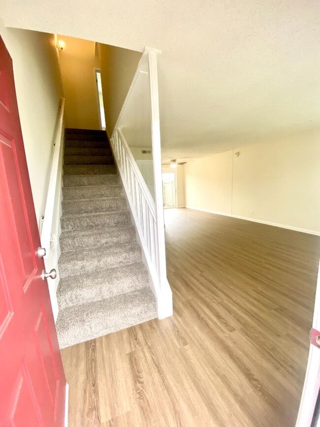 Building Photo - 692 Cabot Way Rental