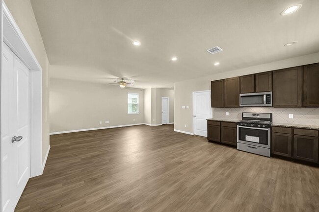 Photo - 4274 McGregor Blf Ln