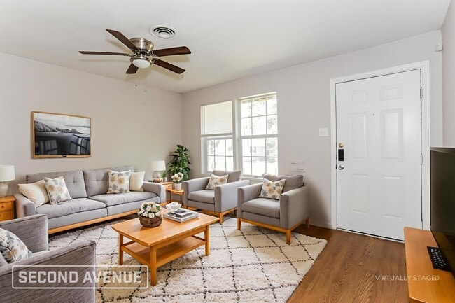 Photo - 2005 Mt Pleasant Dr