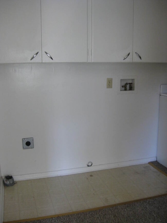 Photo - 149 NE Johnson St Unit 149 Johnson St