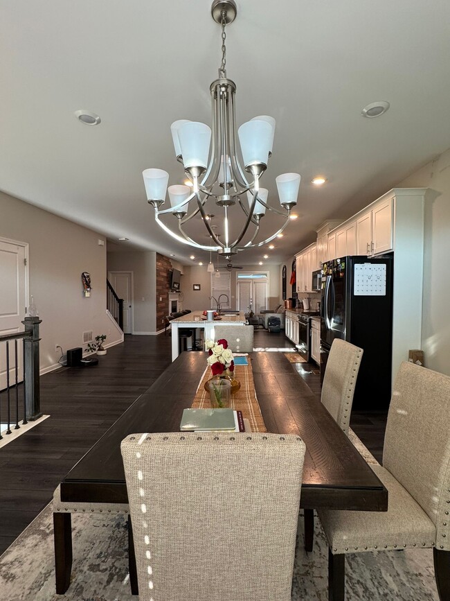 Photo - 3985 Redwood Dr