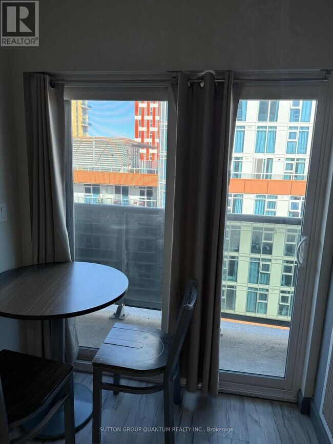 Photo - 258A Sunview St Unité 1818