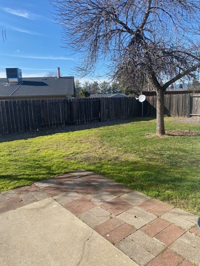 Photo - Nice Home in Quail Ridge!