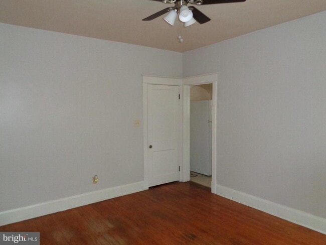 Photo - 2800 Linwood Ave