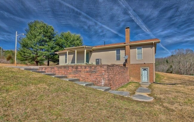 Photo - 3089 Pandapas Pond Rd Unit 3089 Pandapas Pond 1