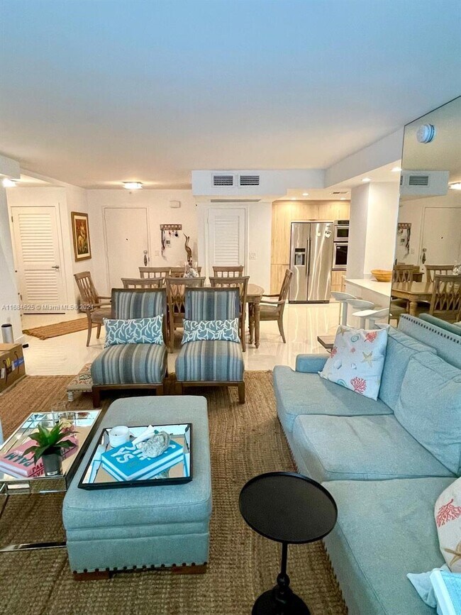 Photo - 9801 Collins Ave Unit 5X