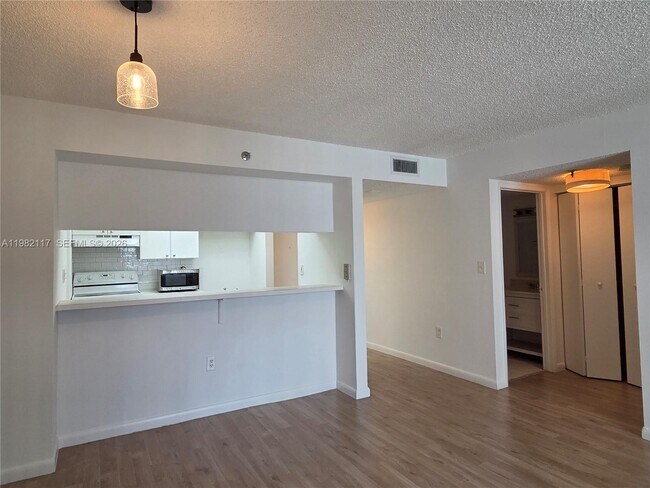 Photo - 850 N Miami Ave Unit W-605