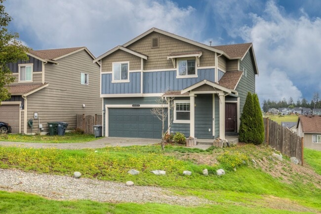 Building Photo - 1927 200 St E