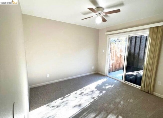 Photo - 511 W 5th St