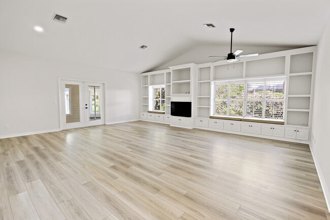 Photo - 410 Arrowhead Trail