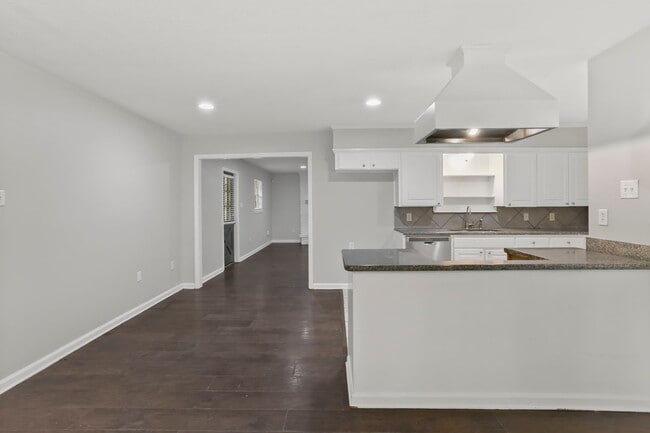 Photo - 9644 Meadowdale Dr