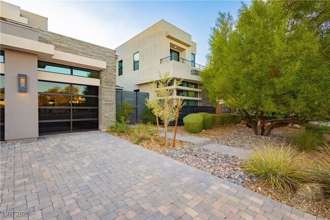 Photo - 94 Glade Hollow Dr