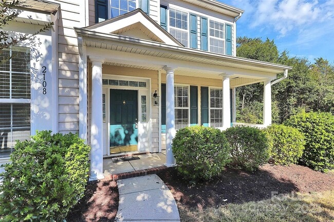 Photo - 2108 Oakcliffe Ct