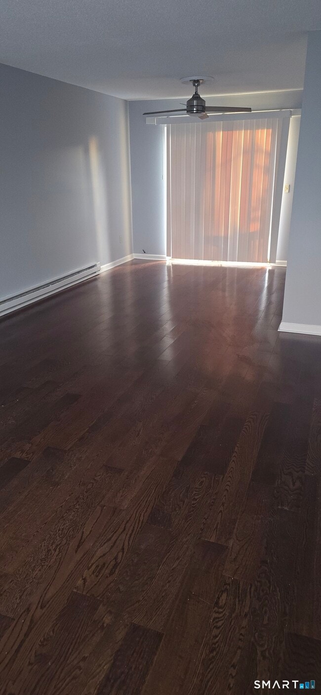 Photo - 925 Oronoke Rd Unit 12C