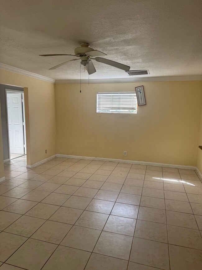 Photo - 16 Crossings Cir Unit H