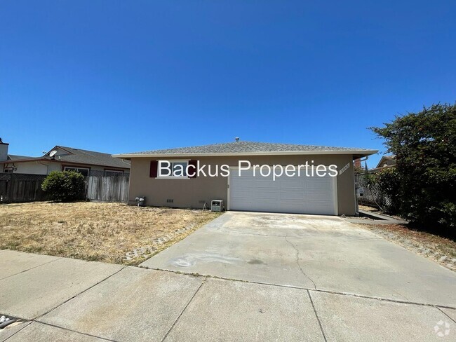 Building Photo - Remodeled three bedroom home near Marina B...
