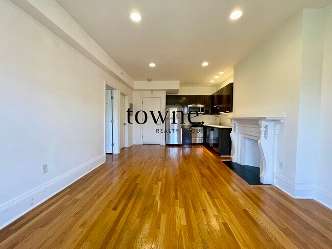 Photo - 268 Newbury St Unidad 270-7