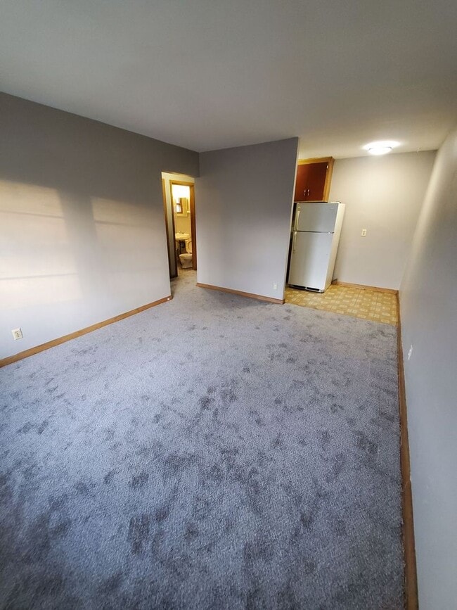 3130 S 48th St. - 8 Family