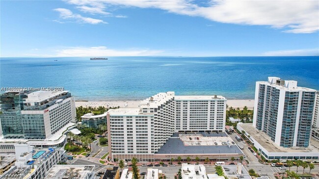 Photo - 2899 Collins Ave Condominio Unidad 1042