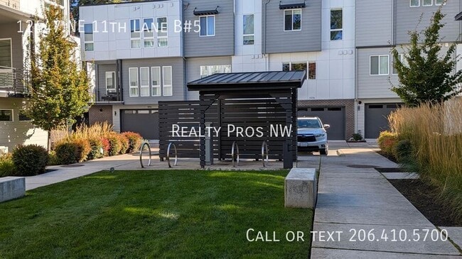 Photo - 12447 NE 11th Ln