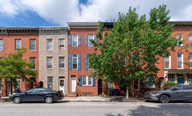 Building Photo - 926 S Hanover St