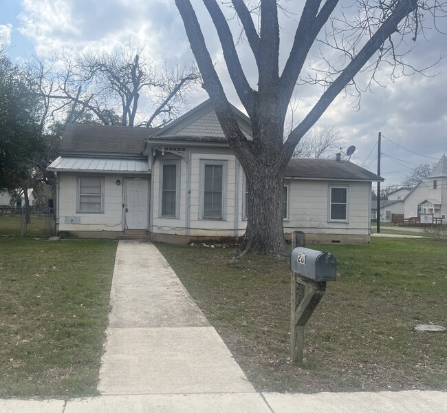 Building Photo - 281 N Houston Ave