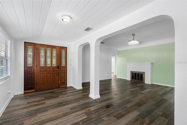 Photo - 641 Wilkie St