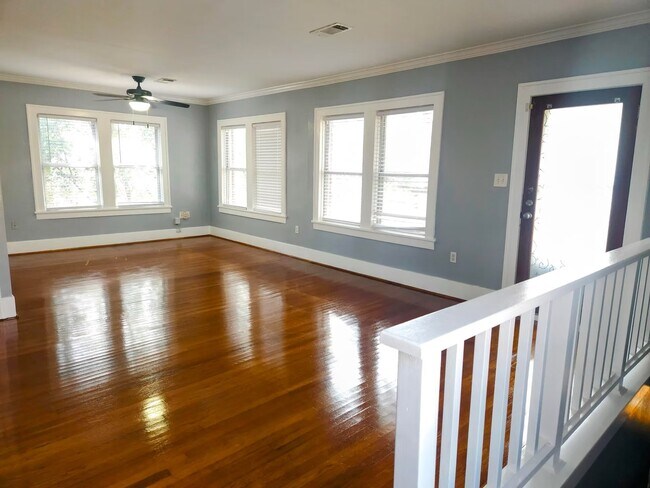 Photo - 1810 W Main St