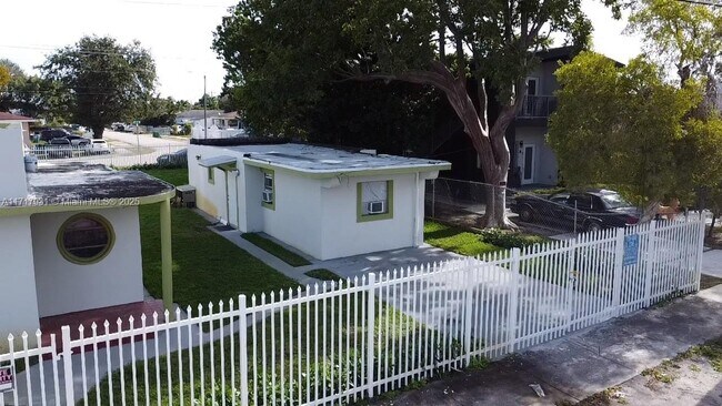Photo - 7802 NW 8th Ave Unit 2