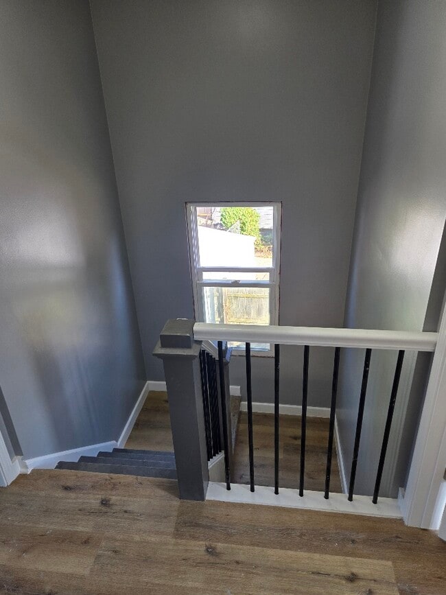 Photo - 902 School Ave