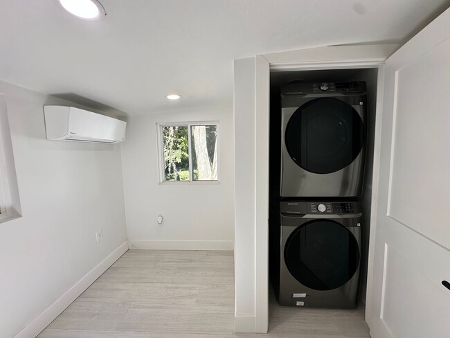 Photo - Cozy 1-Bedroom Cottage | All Utilities Included | Pet-Friendly