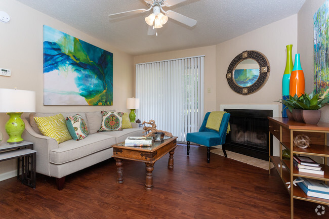 Interior Photo - MILLICENT CROSSING Rental