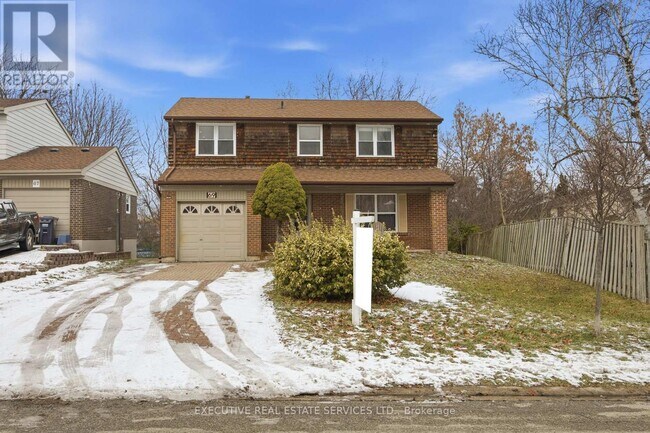 Photo - 69 Lorraine Crescent