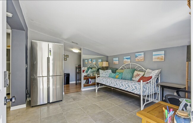 Photo - 1811 Eastern Dr Unit 1811 Eastern Dr.