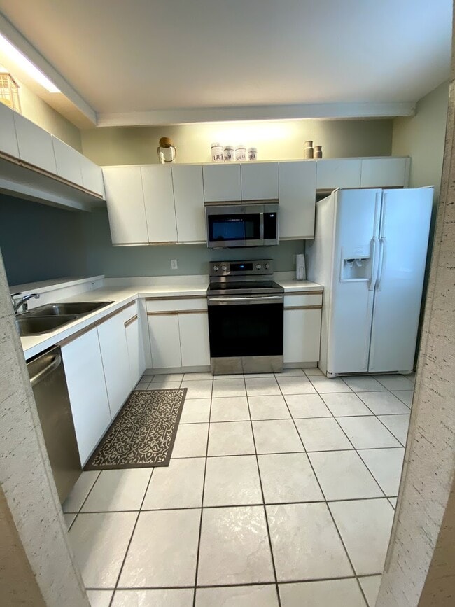 Photo - 326 Bradstrom Cir