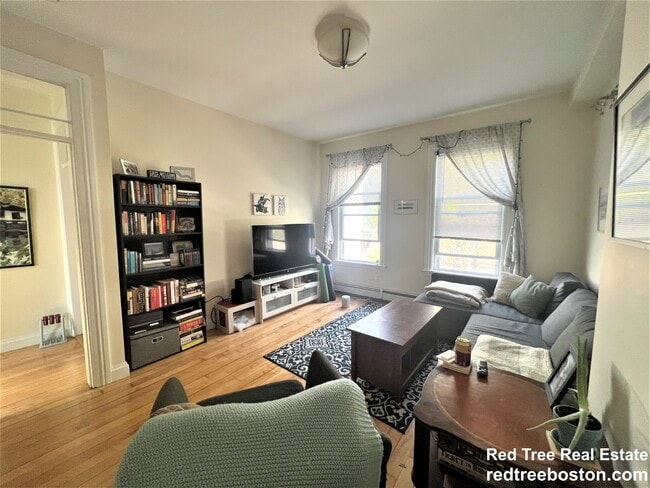 Photo - 14 Leamington Rd Unit 2