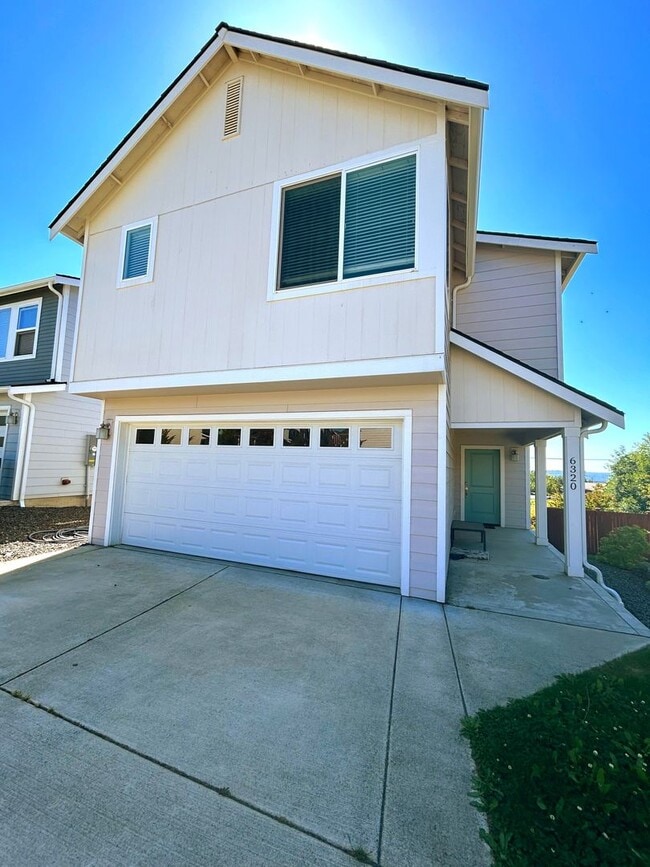 Newly Built 4bd 2.5ba in LSSD - Newly Built 4bd 2.5ba in LSSD House