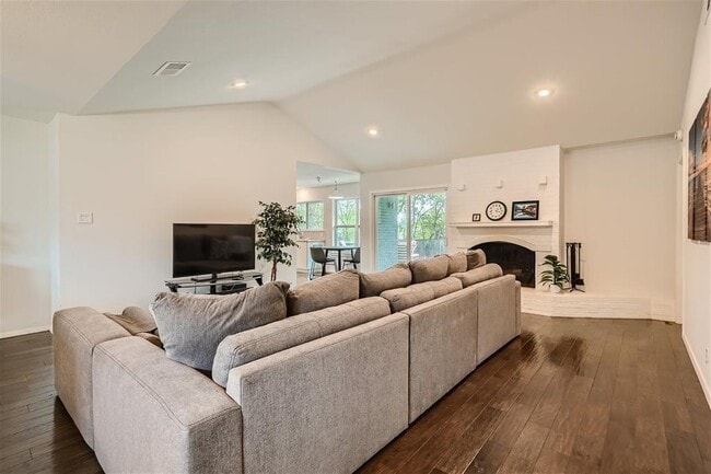 Photo - 6614 Ashland Dr