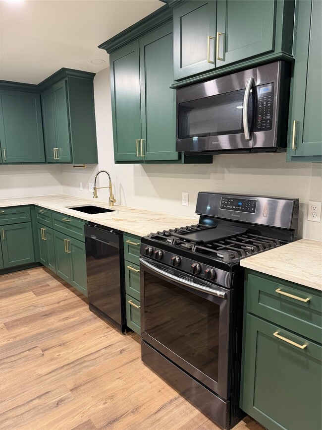 Photo - 1508 Hemlock Dr