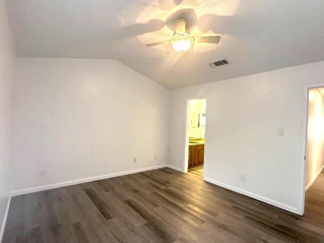 Photo - 4202 Duval Rd