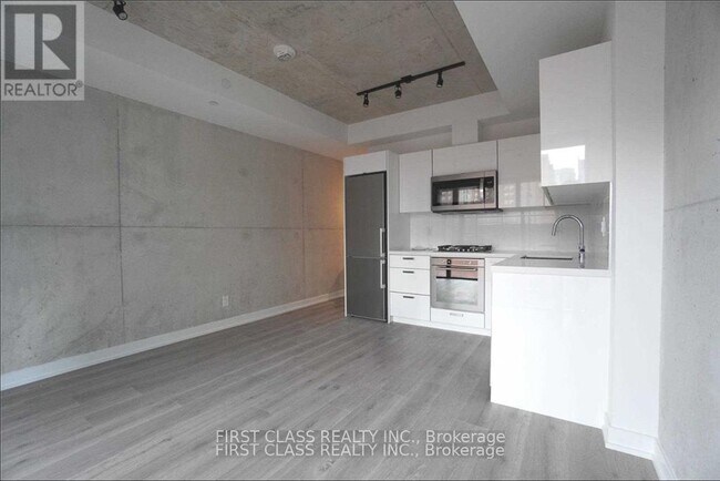 Photo - 55 Ontario St Unit 413