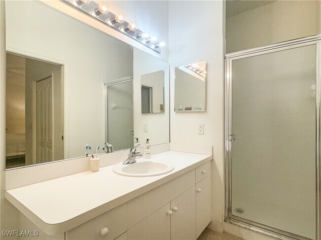 Photo - 3820 Sawgrass Way Unidad 3046